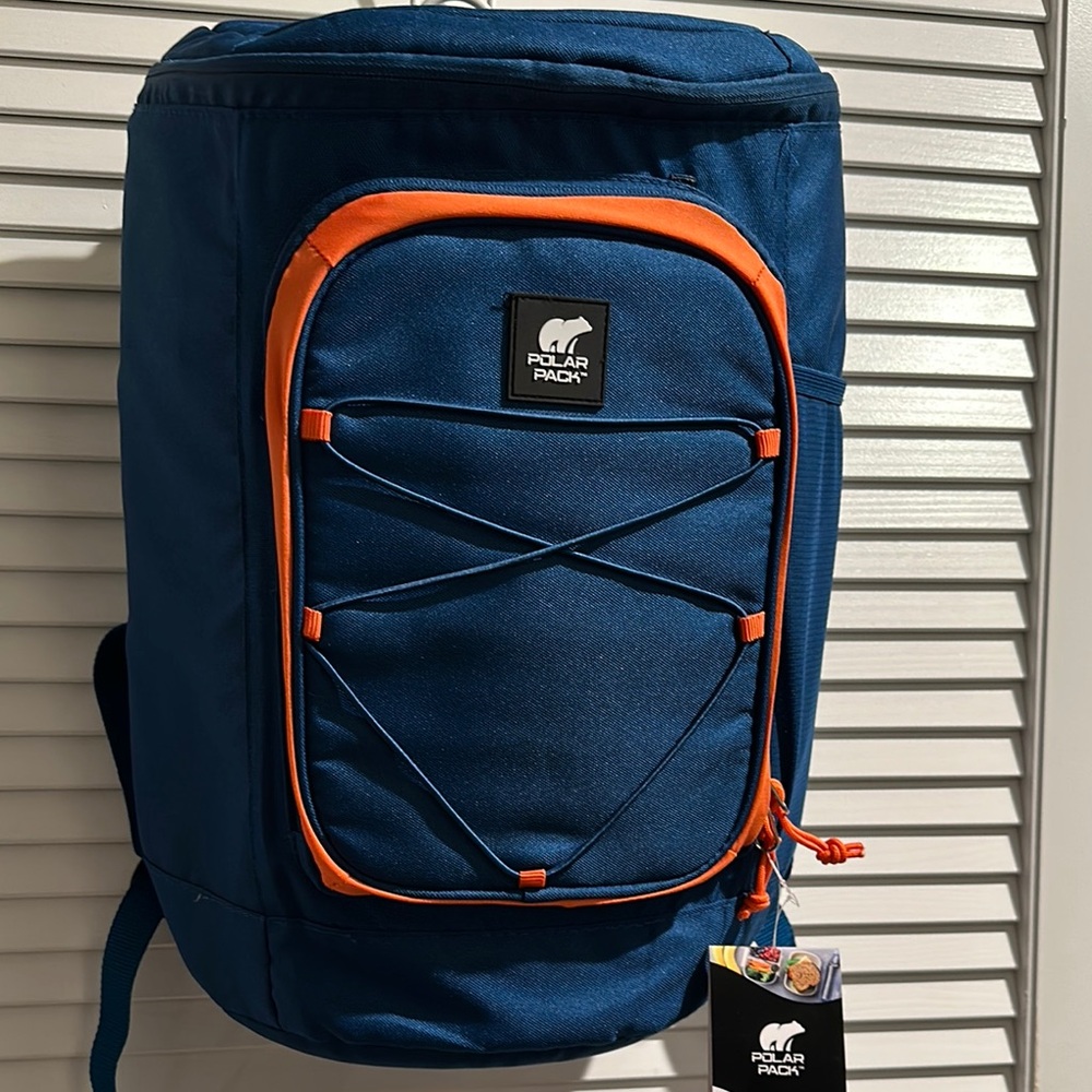 NWT Polar Pack Active Fit Cooler Backpack with adjustable Straps.